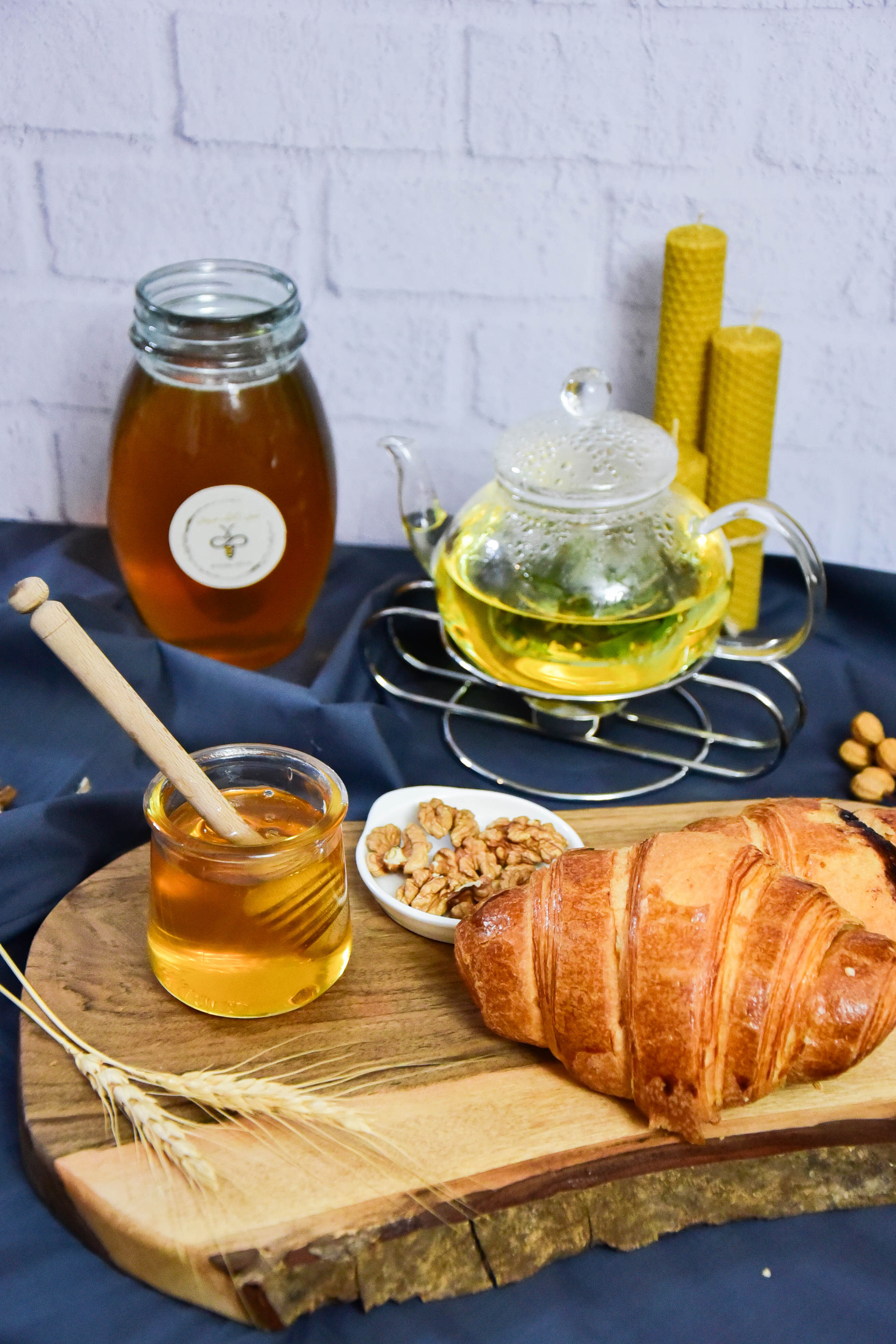 عسل طبیعی عسل
